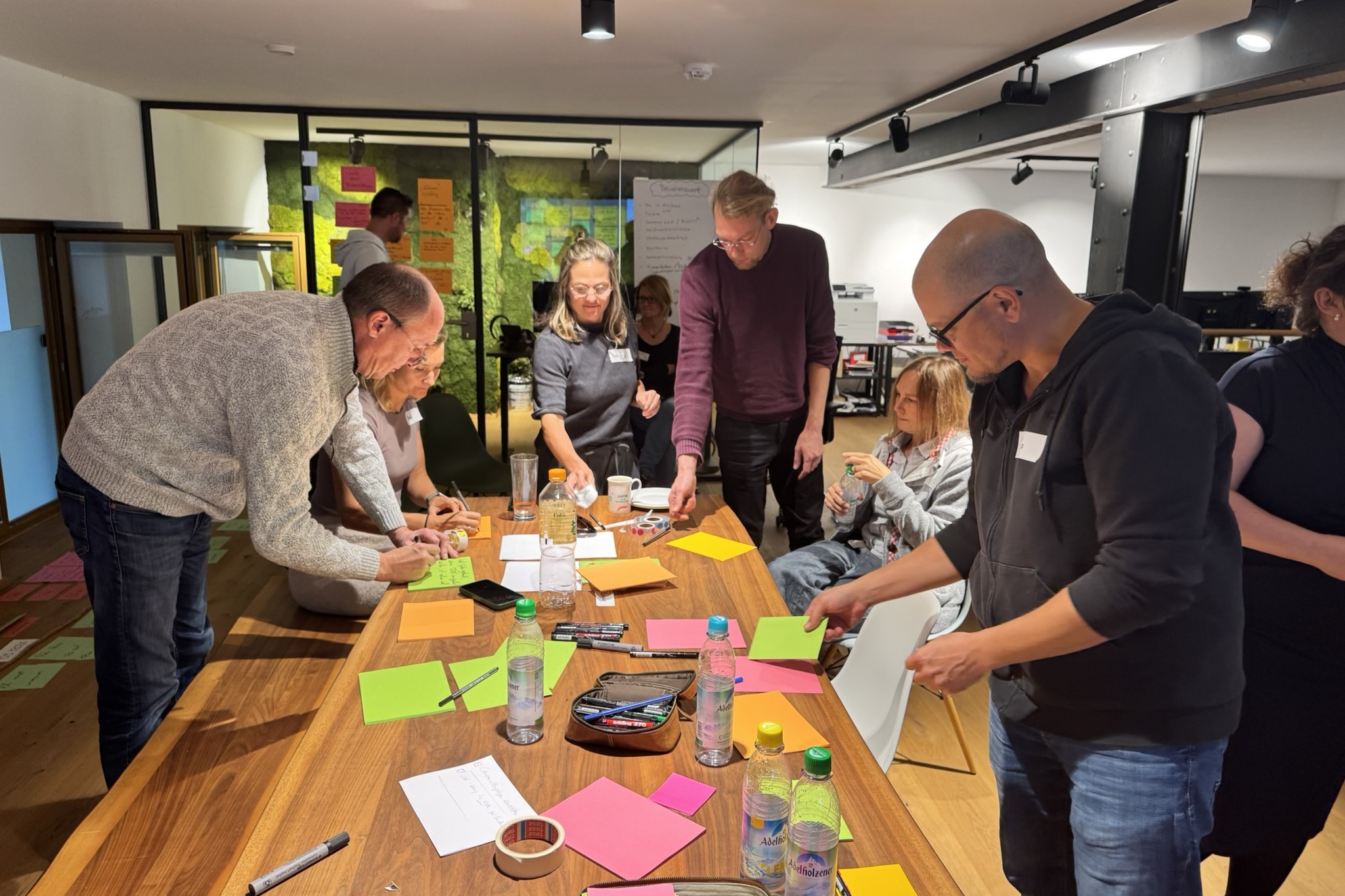 qualido-Team bei der Retrospektive zum Strategieworkshop 2026